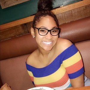 Meet your Posher, Nadia